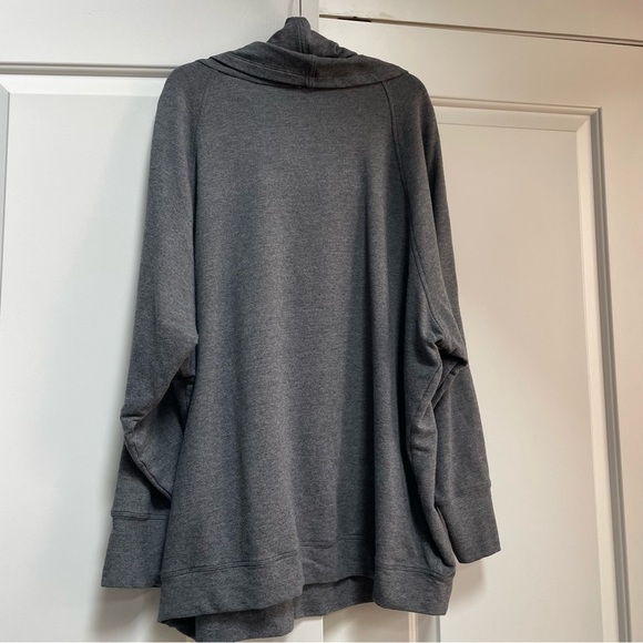 Cabi 3871 Cowl Snap Sleeve Convertible Charcoal Pullover Oversized Sweatshirt - Picture 8 of 12